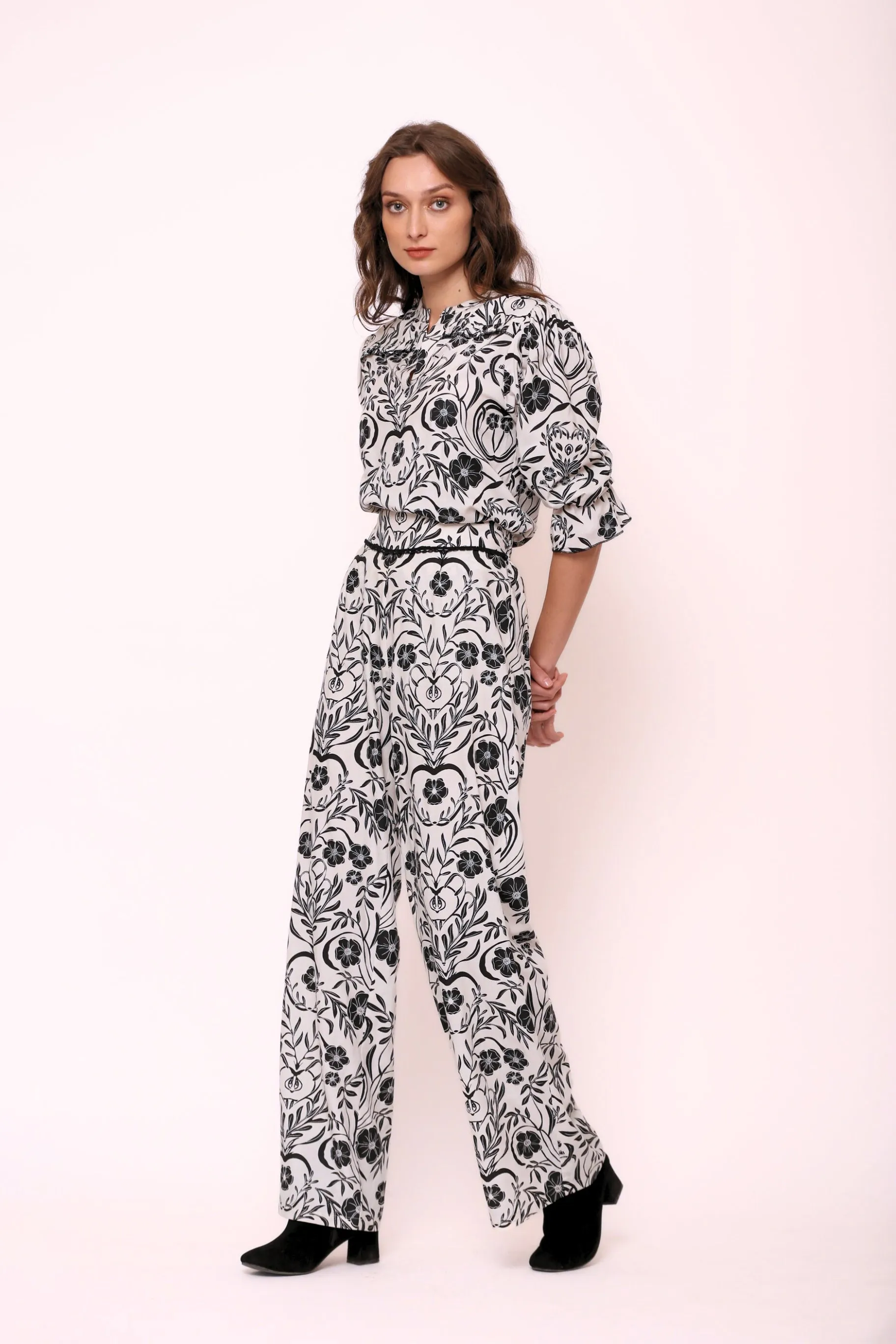 1711 Teresa Pants
