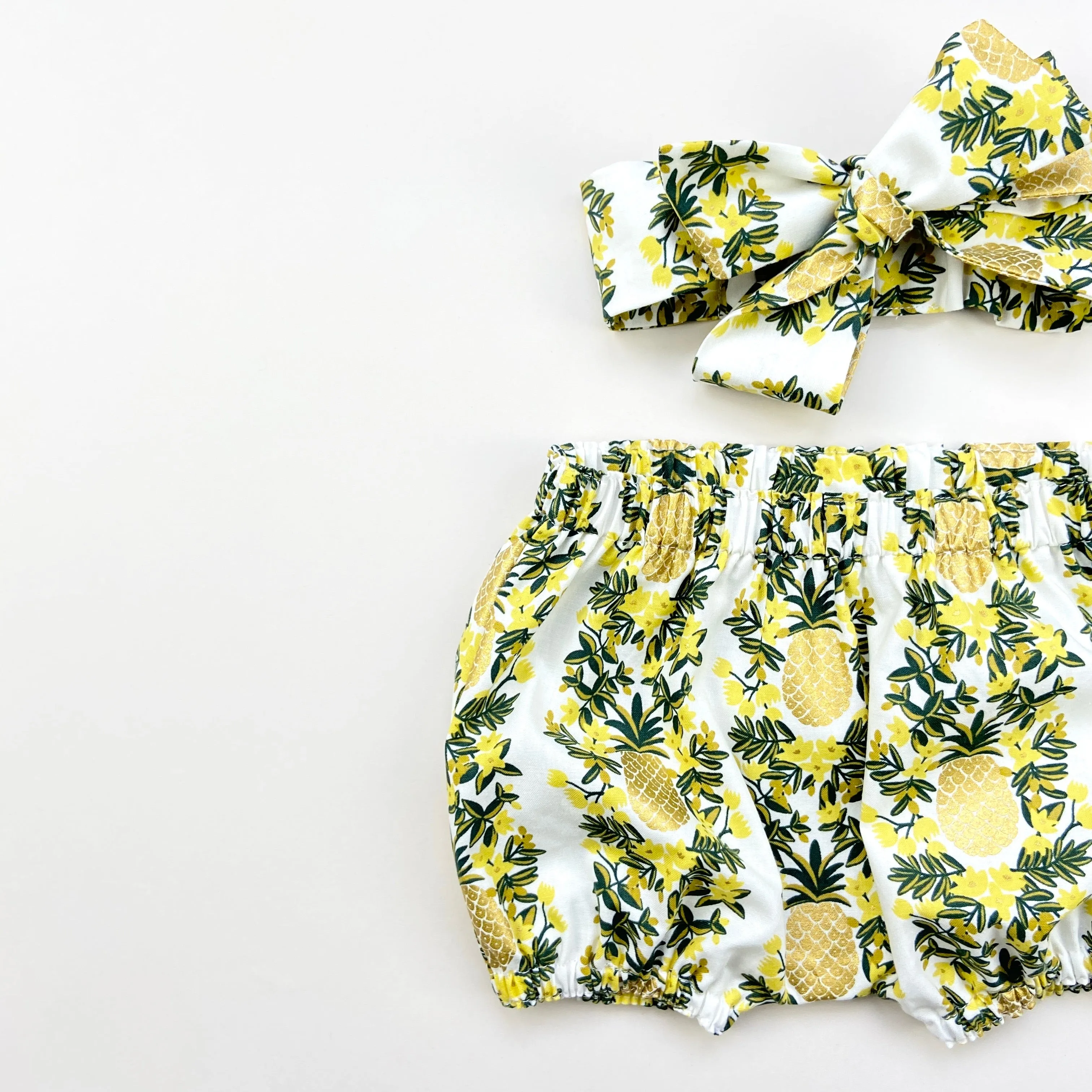 20% OFF Pineapple Vines Bloomers
