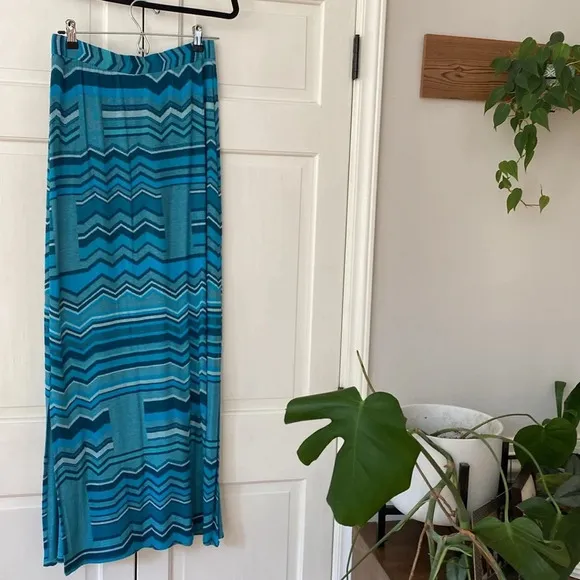 Alexis Maxi Skirt Patchwork Pattern Blue Size Medium Coasta Grandma Knit Made US