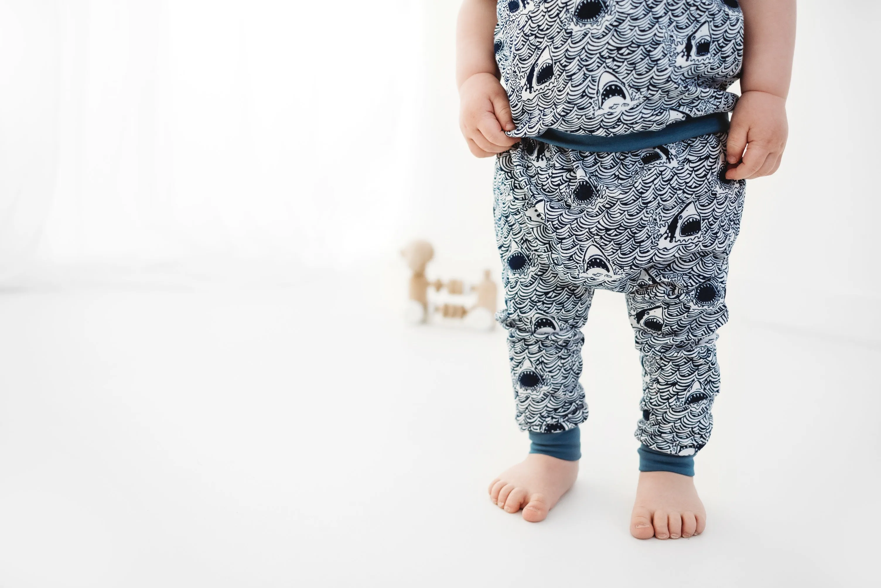 ALMOND HAREM LEGGINGS