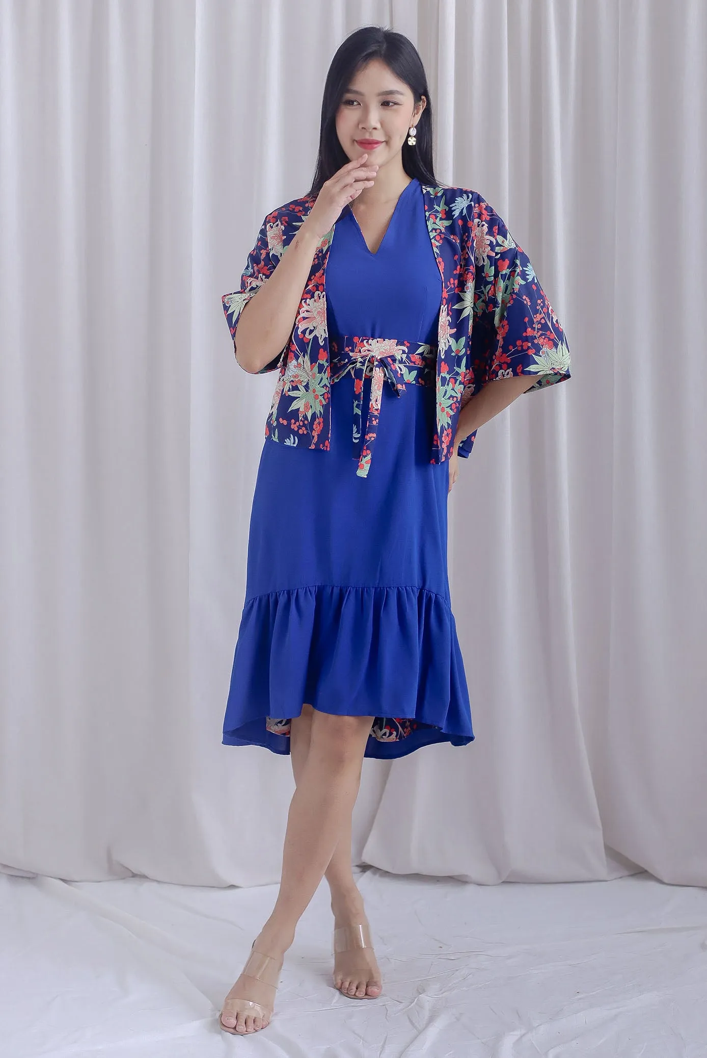 Ardisia Kimono Outerwear In Blue