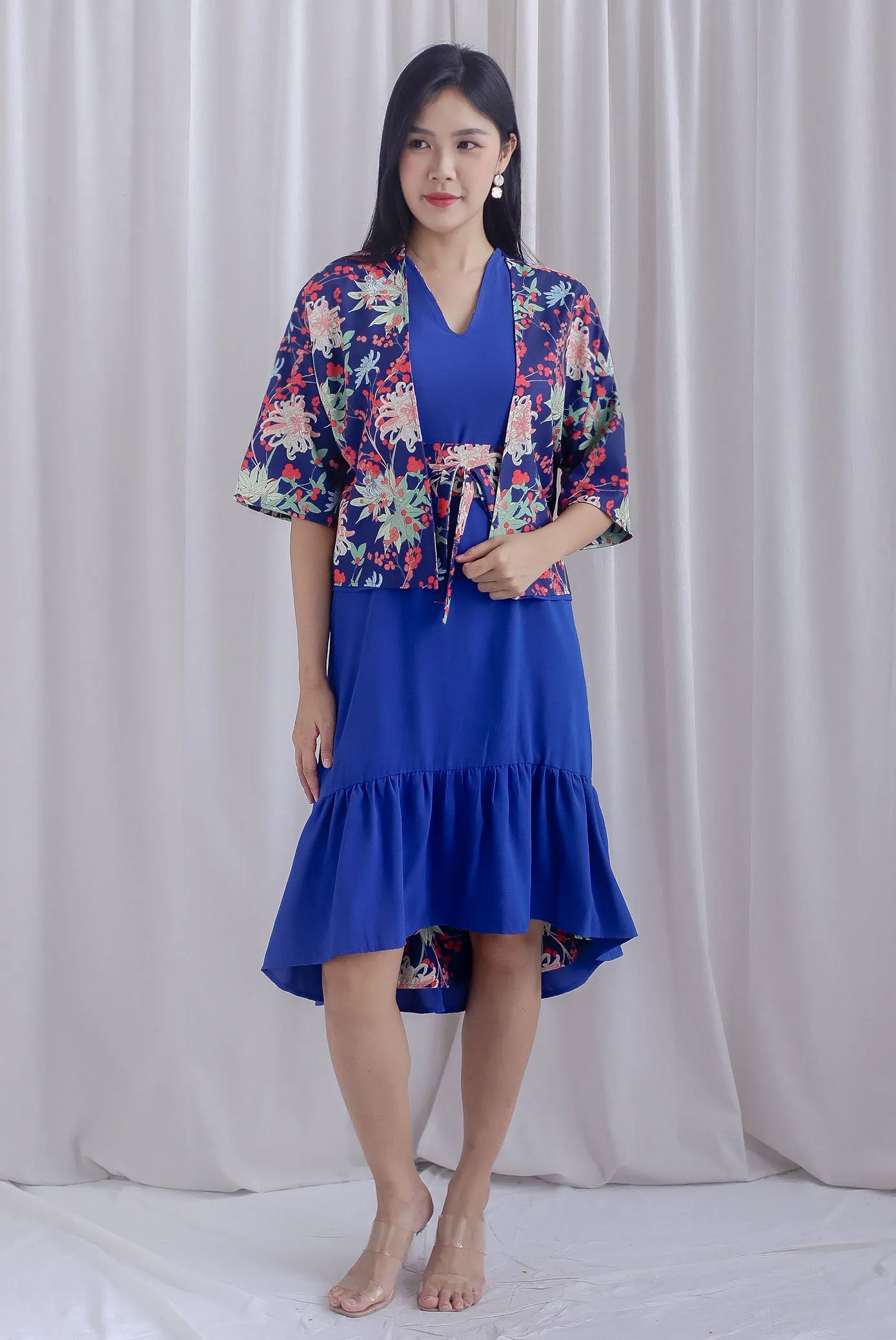 Ardisia Kimono Outerwear In Blue