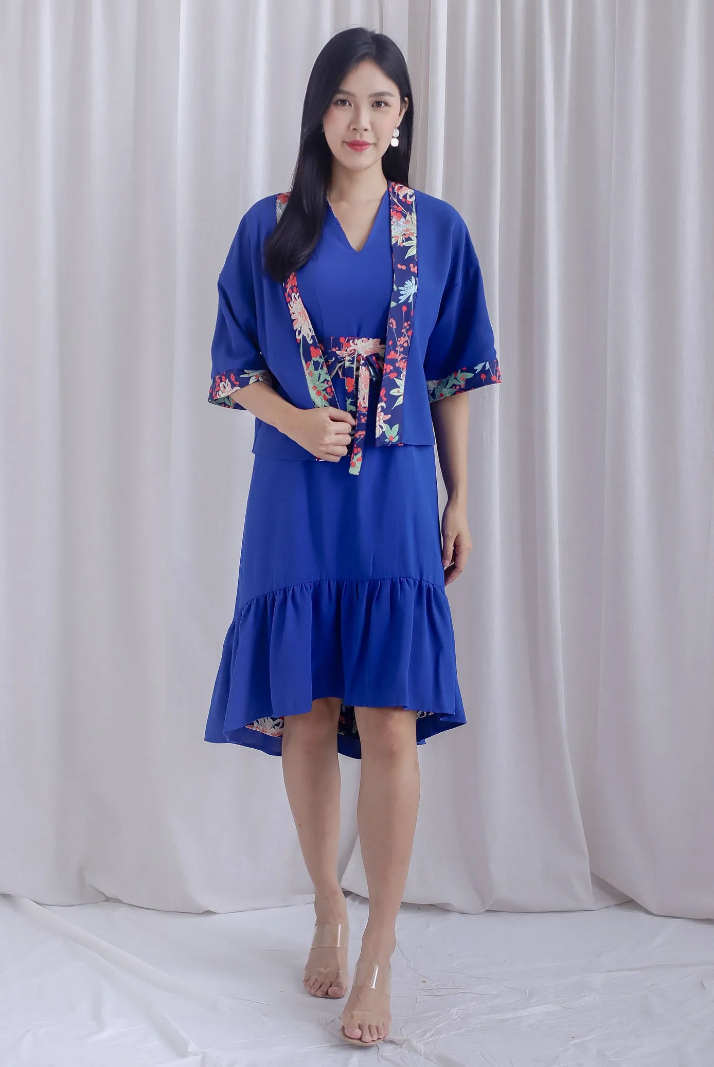Ardisia Kimono Outerwear In Blue