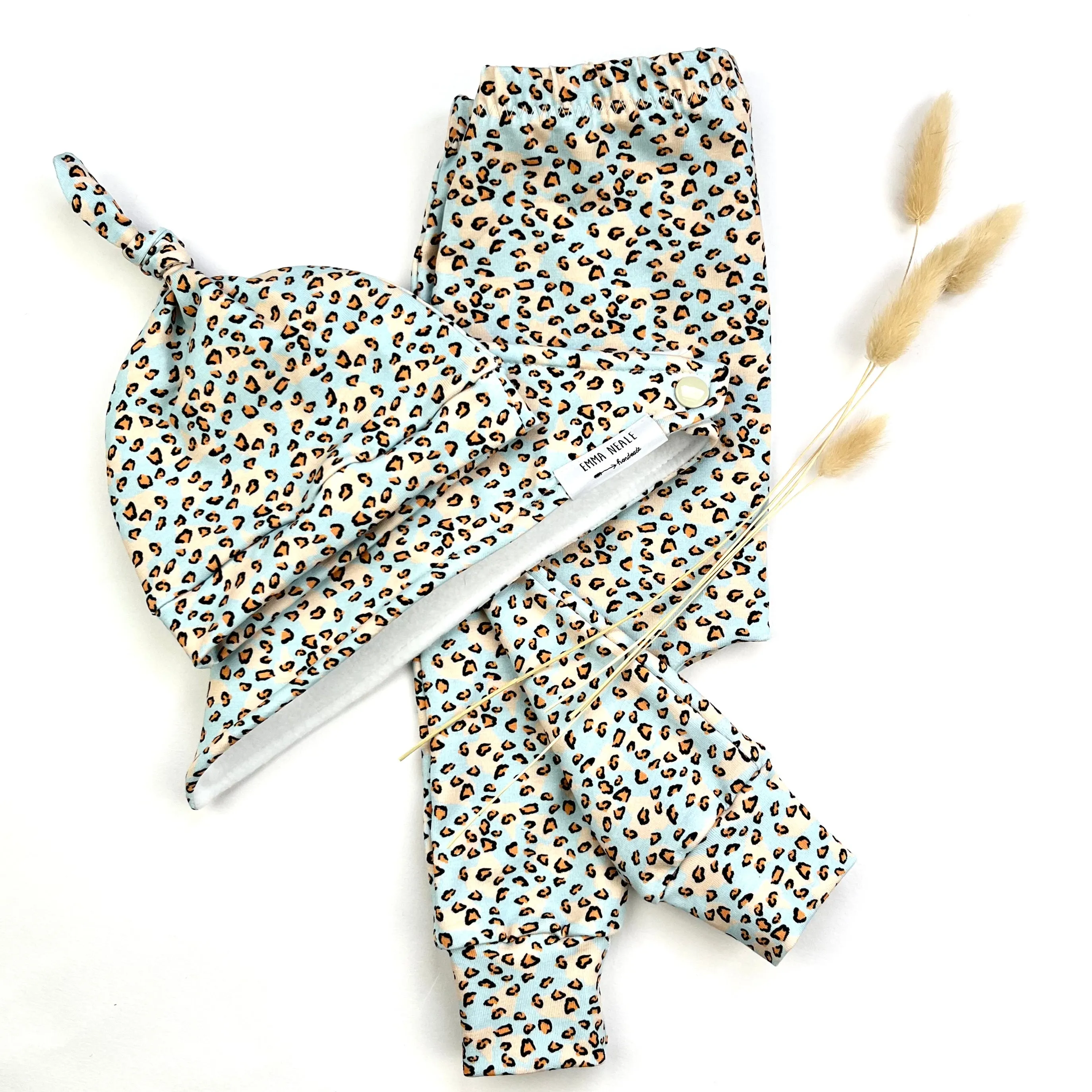 BLUE LEOPARD KNOTTED HAT