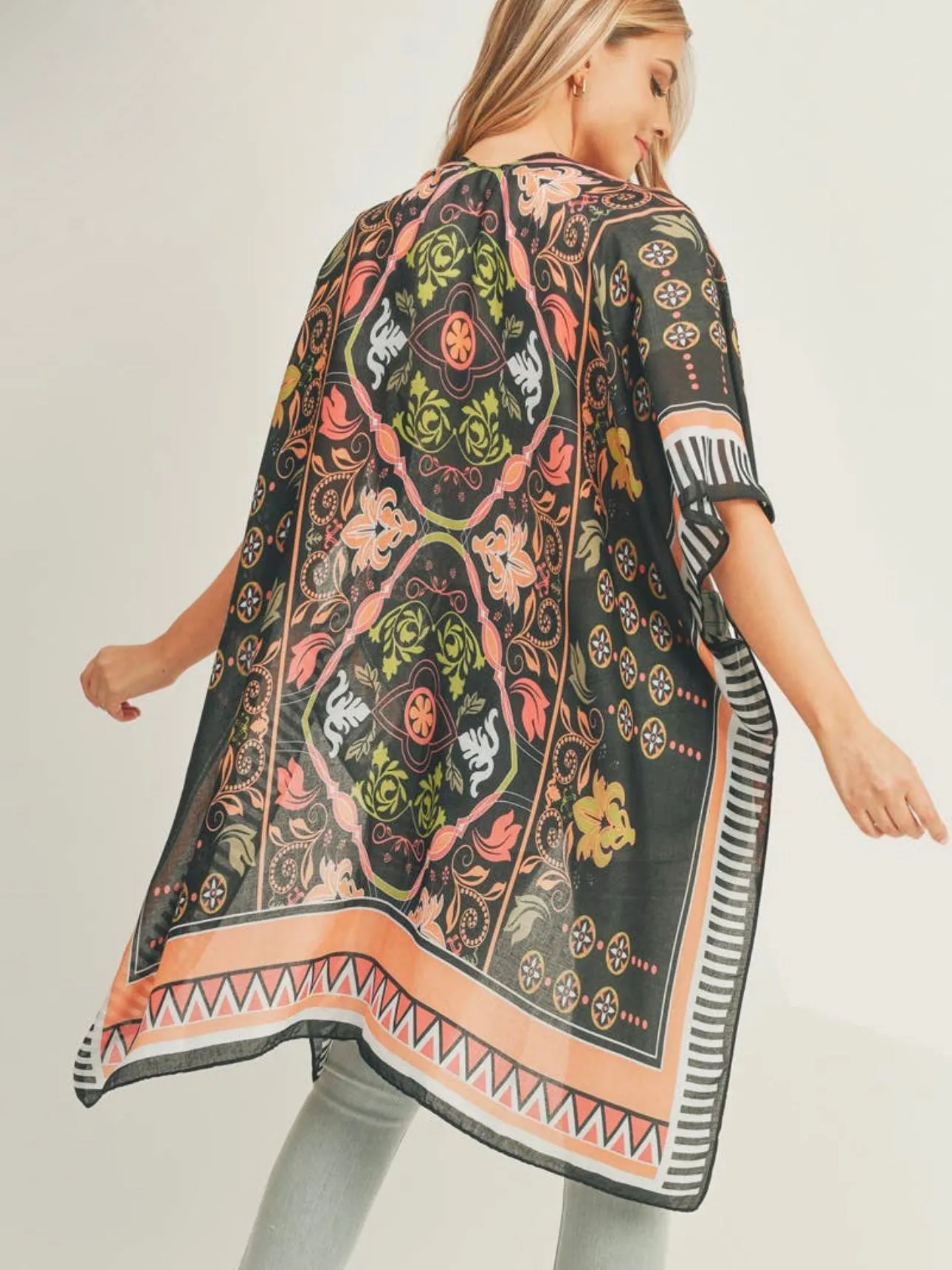 Brighten Up Kimono: Black