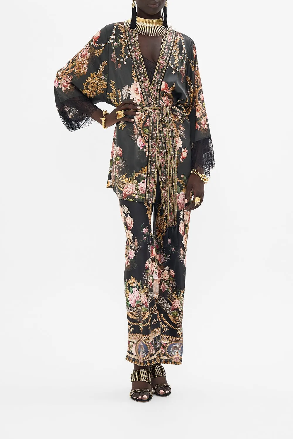 Camilla Short Kimono Wrap in Dynasty Daze