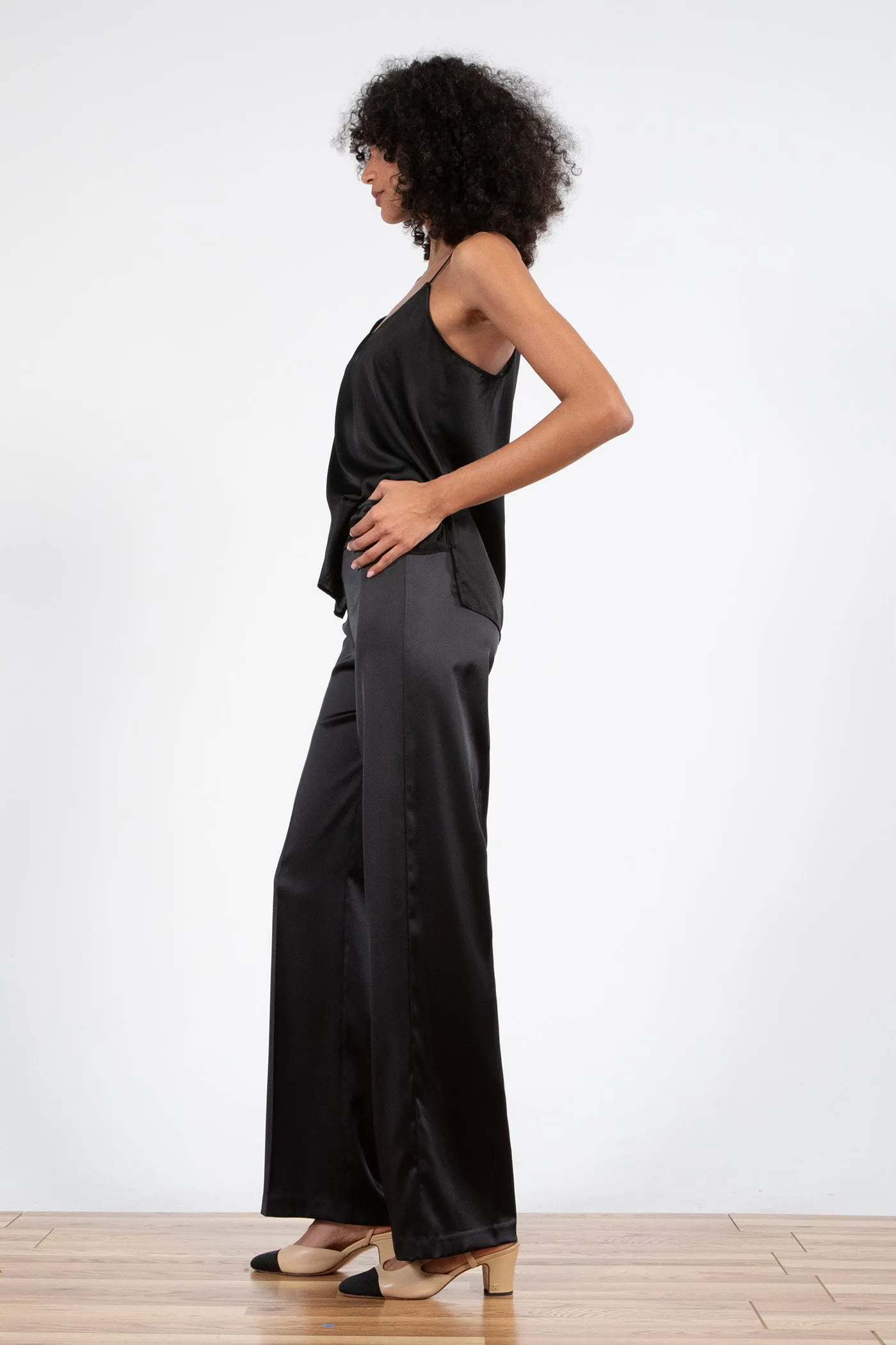 FLAVIA Satin Black
