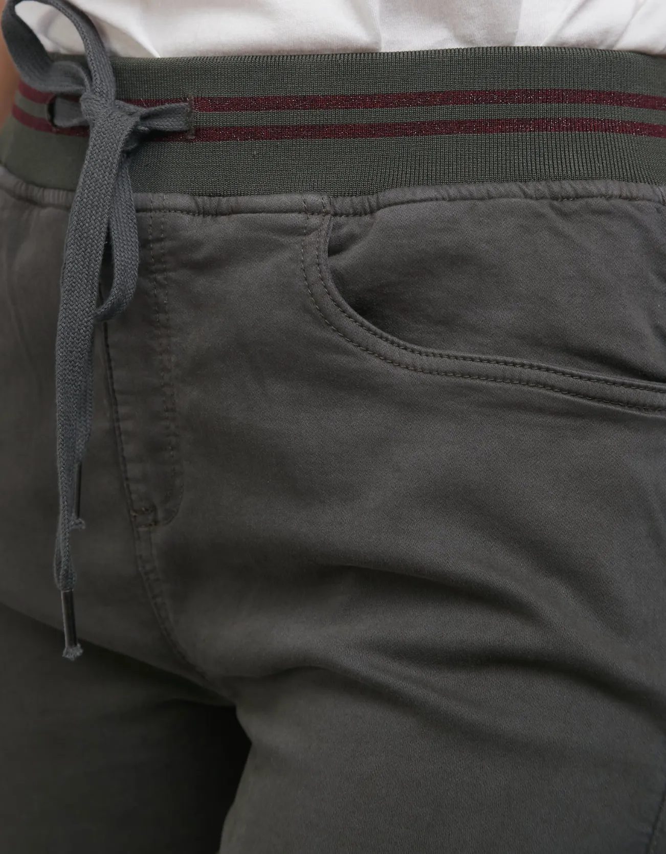 Foxwood Sylvia Jogger