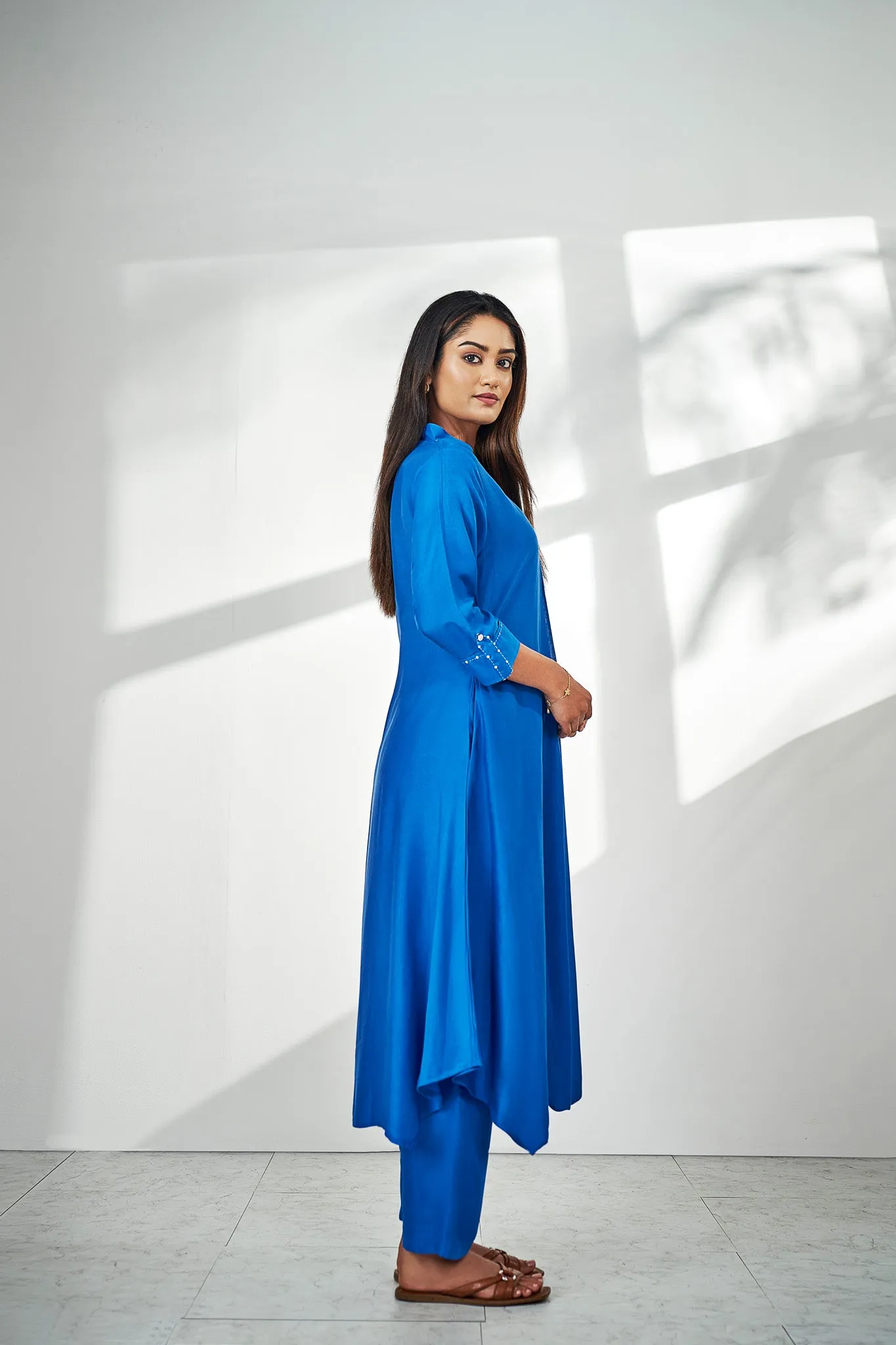 High V-neck Solid Blue Kurta Set