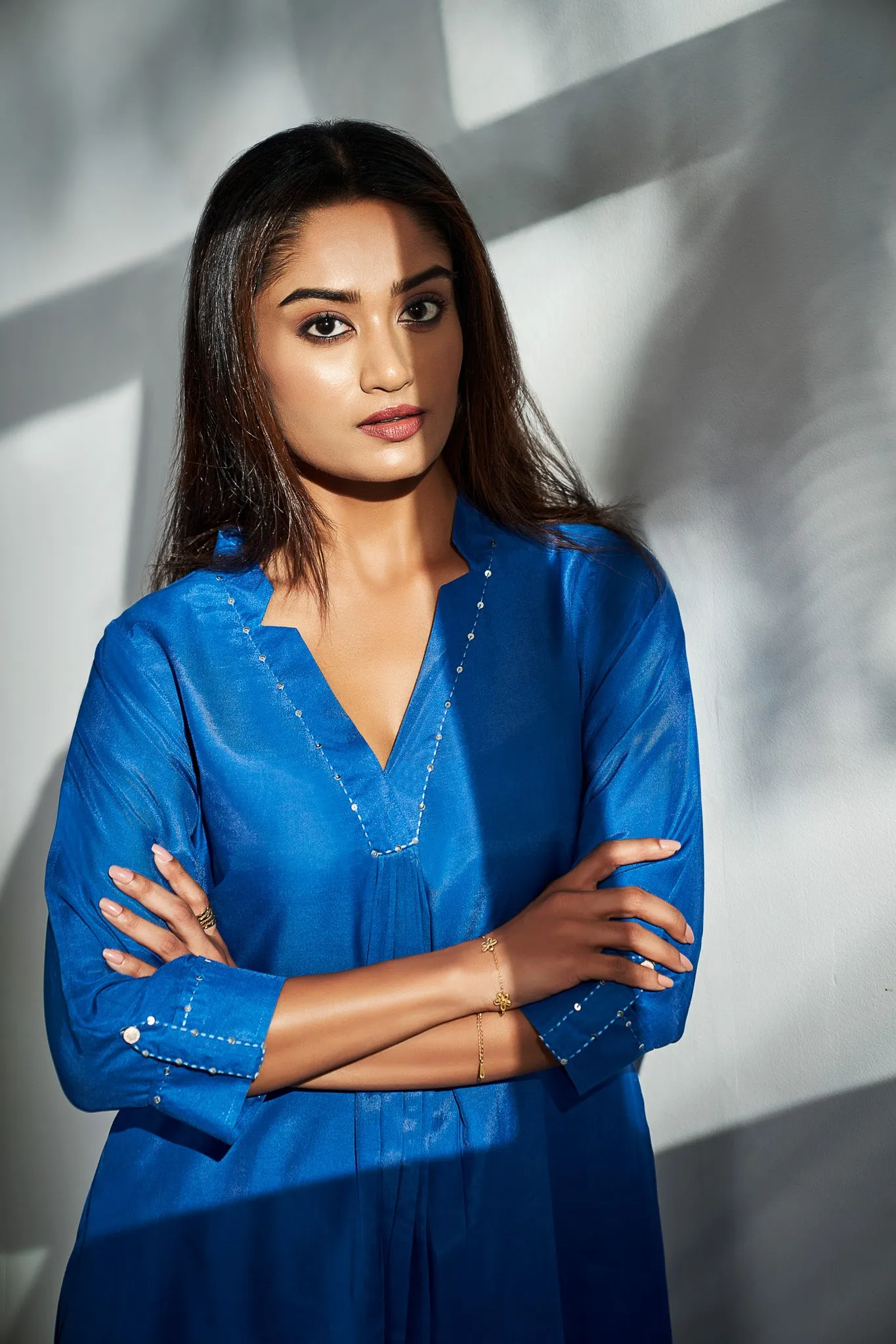 High V-neck Solid Blue Kurta Set