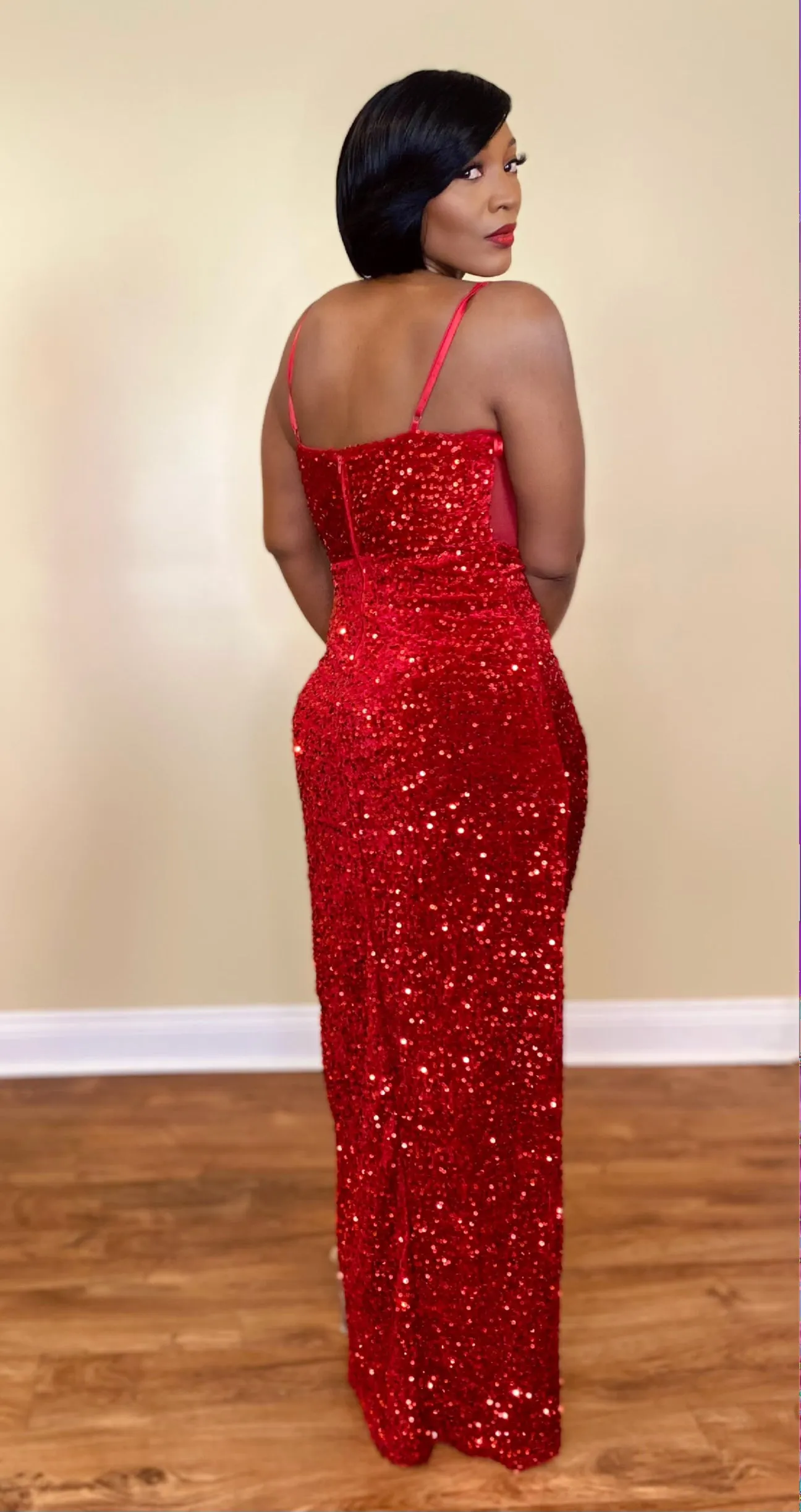 HOLIDAY CHIC RED DRESS