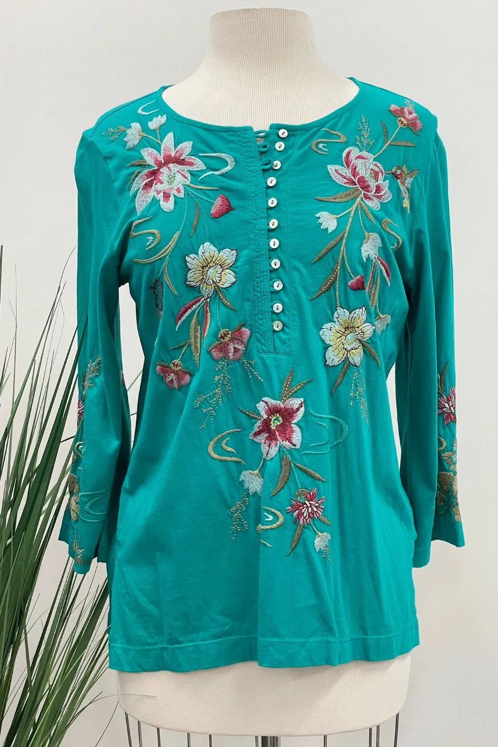 Johnny Was JWLA Maisie 3/4 Sleeve Button Front Tee Boho Chic J15923