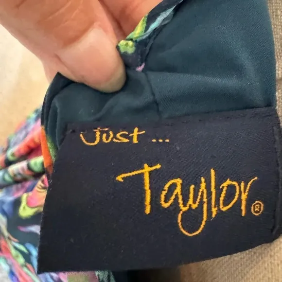 Just Taylor Floral Dress Womens Blue Floral Spaghetti Strap -Hanky Hem- size 6 …