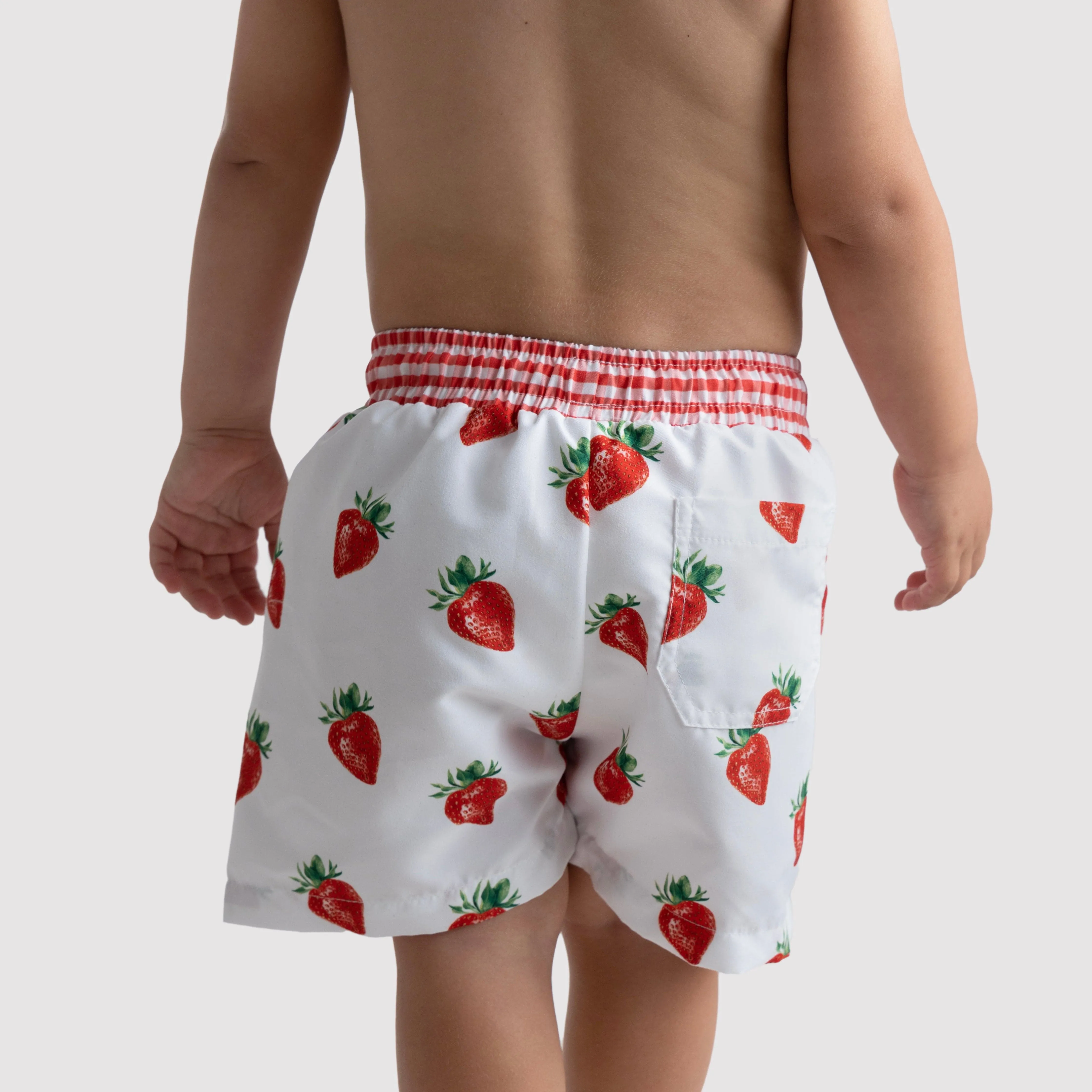 MEIA PATA - Strawberries Print Swim Shorts - Red