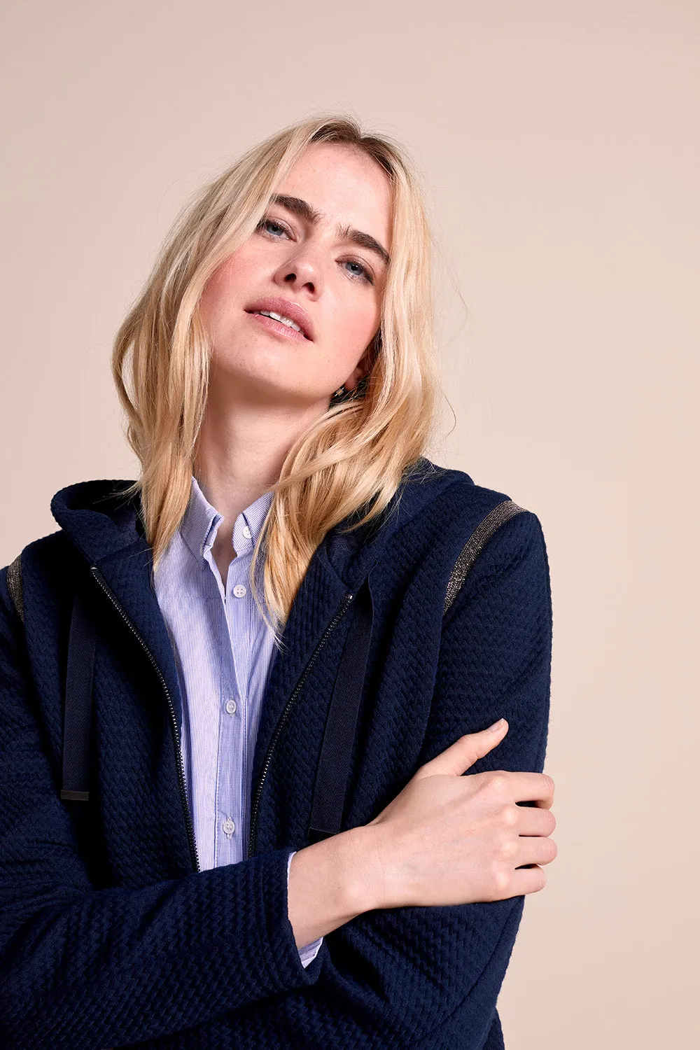 MINA - Cardigan marine en maille reliefée fantaisie