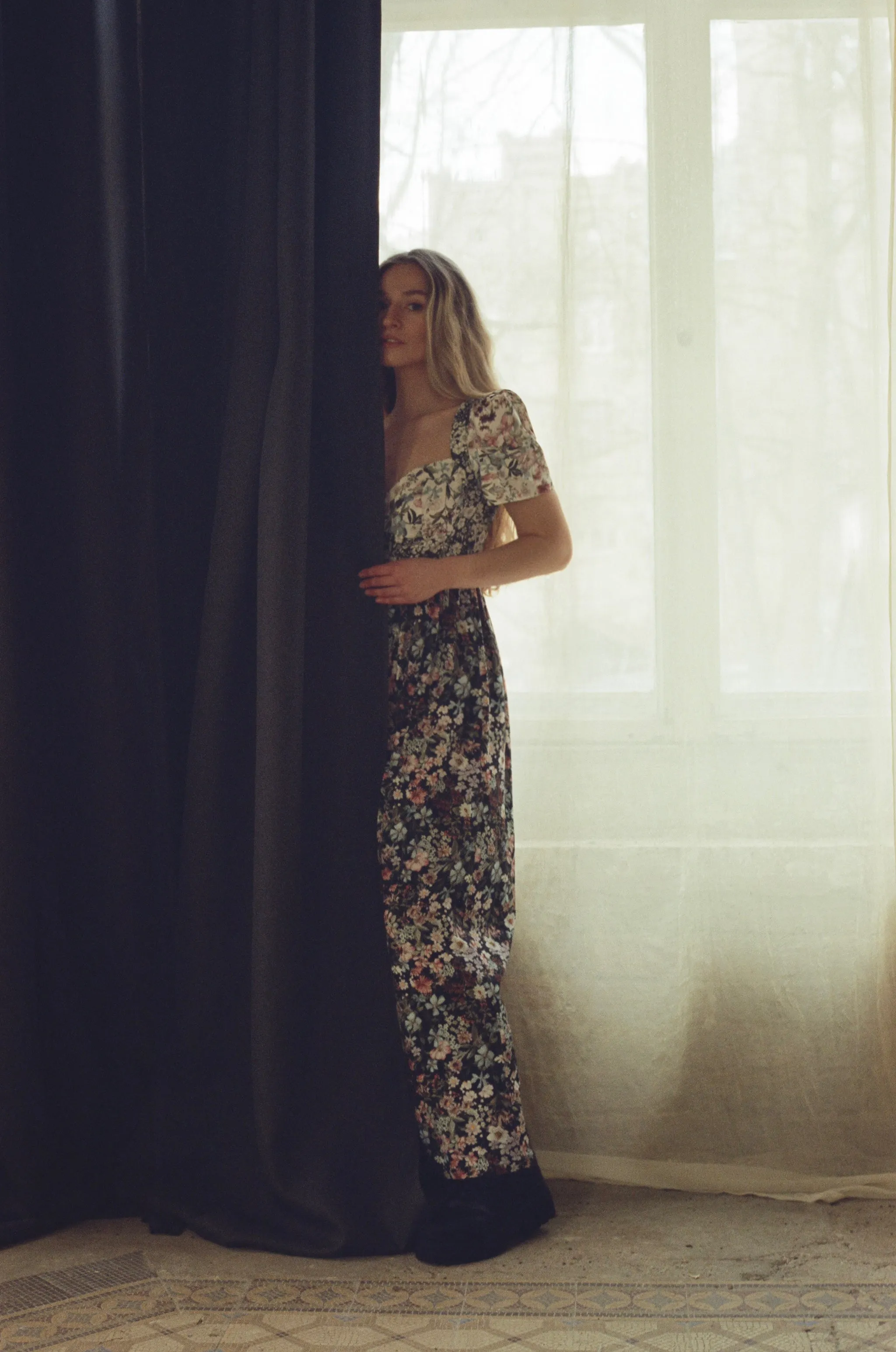 Poppy Maxi Dress with a Sweetheart Neckline and Sculpted Bodice / Mixed Floral Cotton