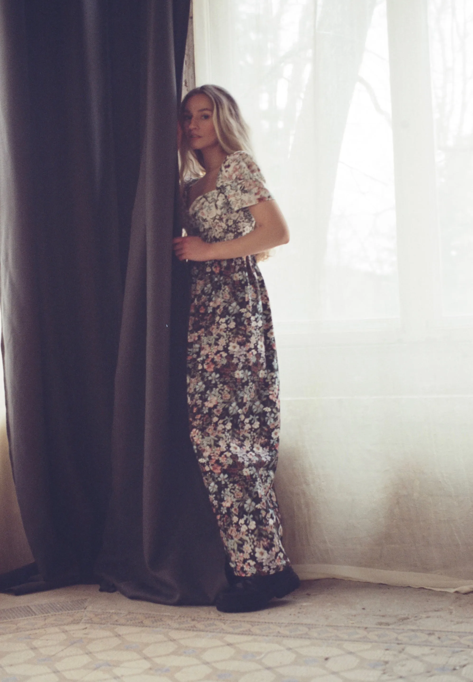 Poppy Maxi Dress with a Sweetheart Neckline and Sculpted Bodice / Mixed Floral Cotton