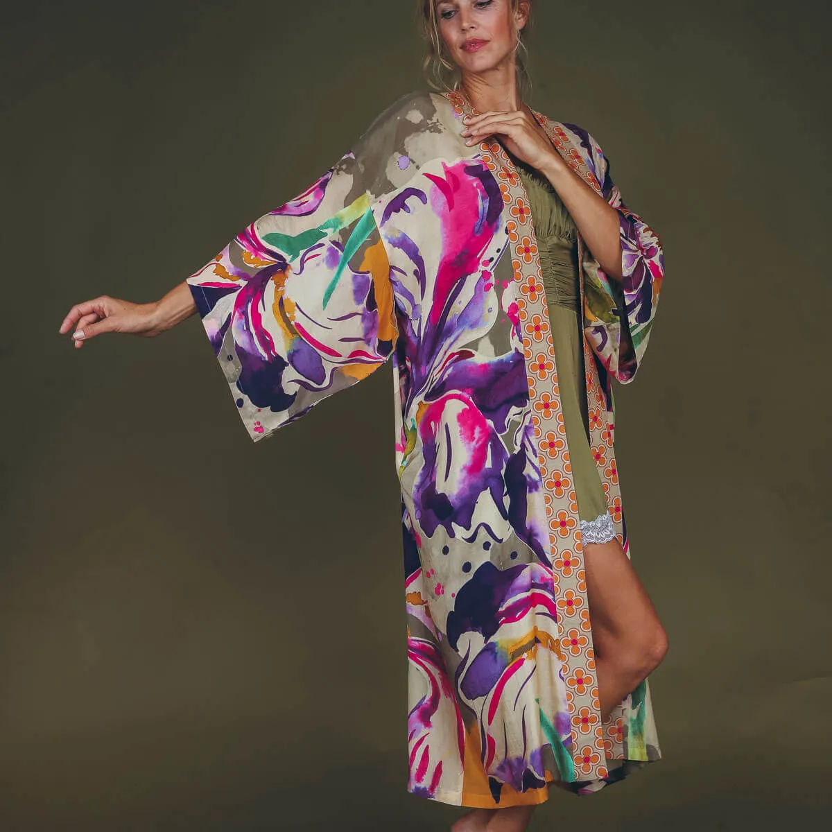 Powder Iris Kimono - Sage