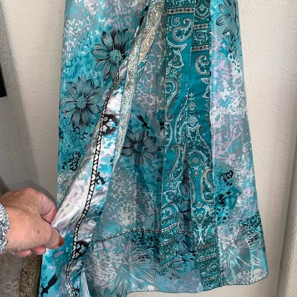 REVERSIBLE Silk wrap skirt, turquoise/white prints, from recycled saris OSFM EUC