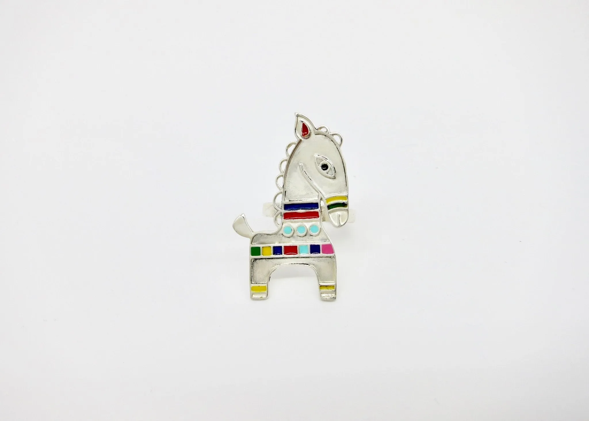 Stunning 'bankura' (horse) statement ring