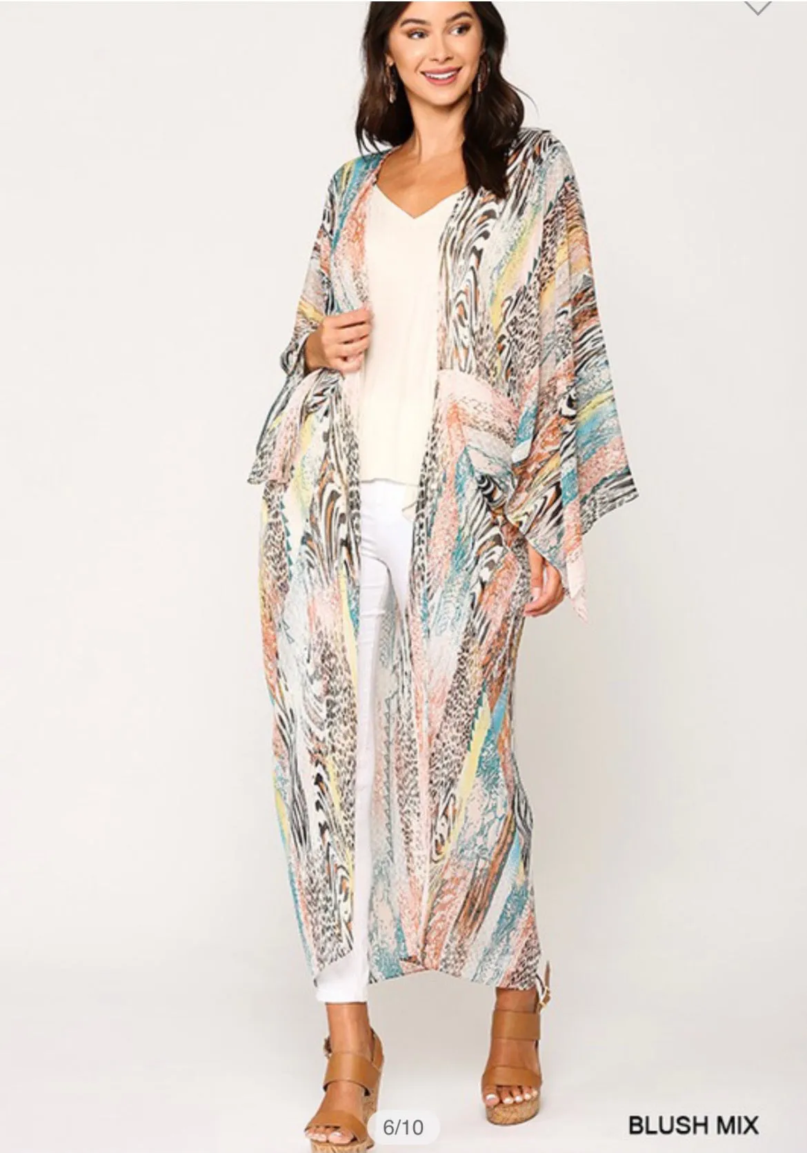 Too Haute Kimono• Maxi length open front kimono