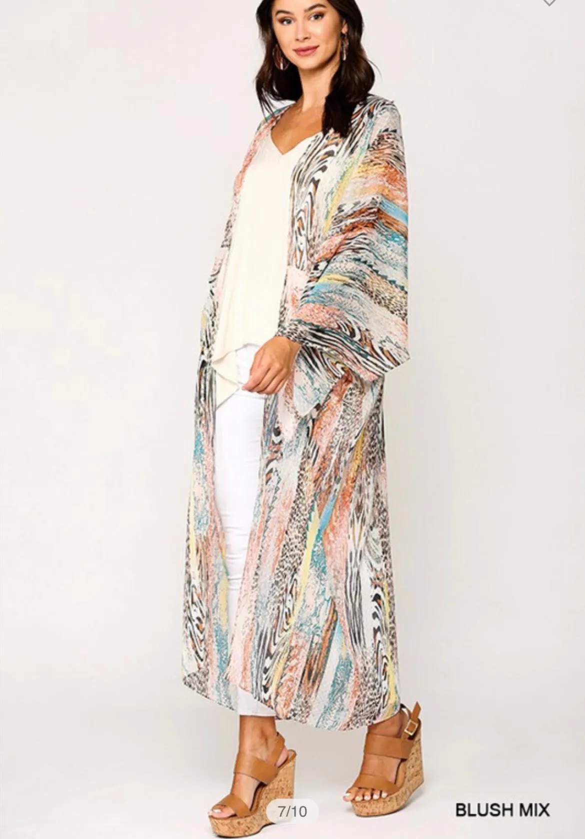 Too Haute Kimono• Maxi length open front kimono