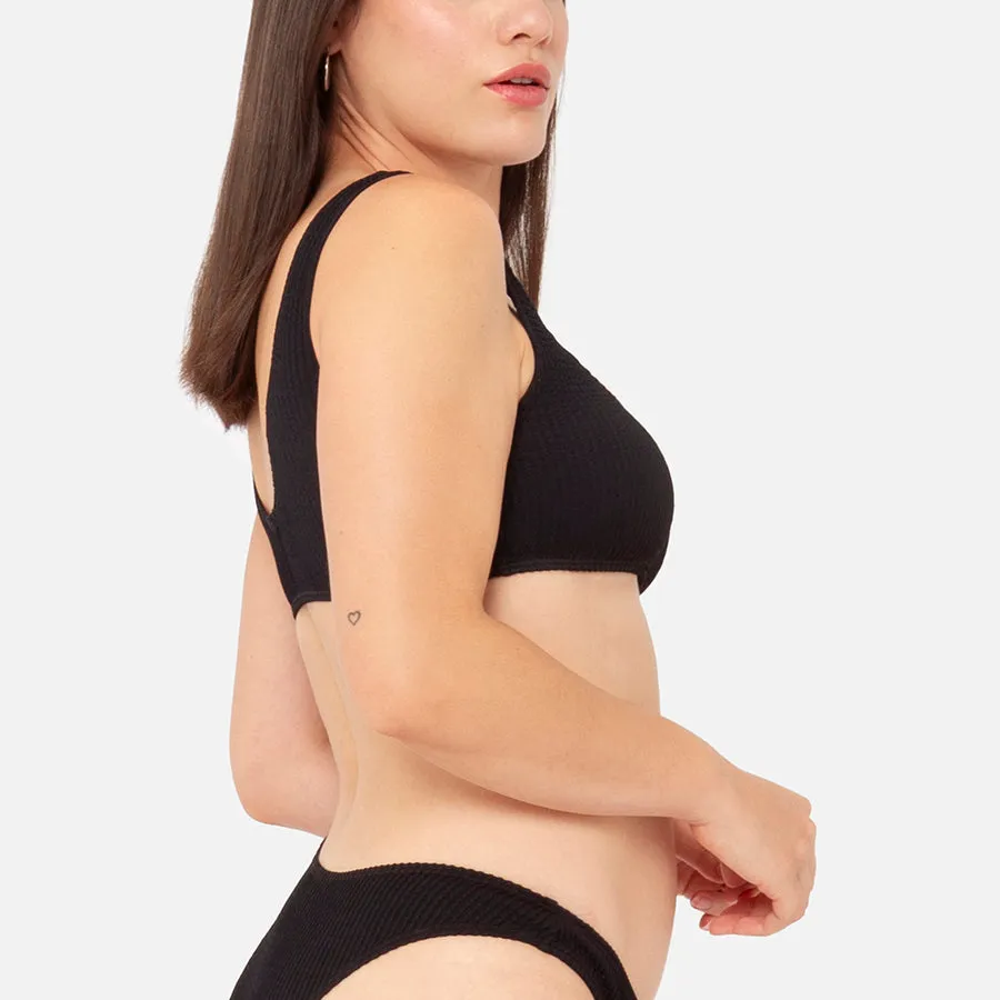 Top Bikini Scoop