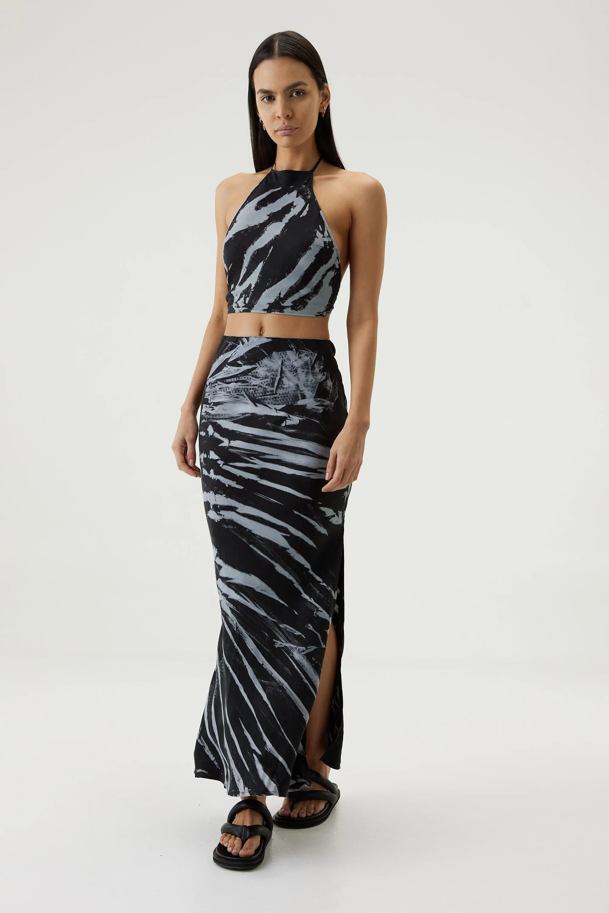 TWIST THROUGH BIAS HALTER TOP | BLACK TIE DYE