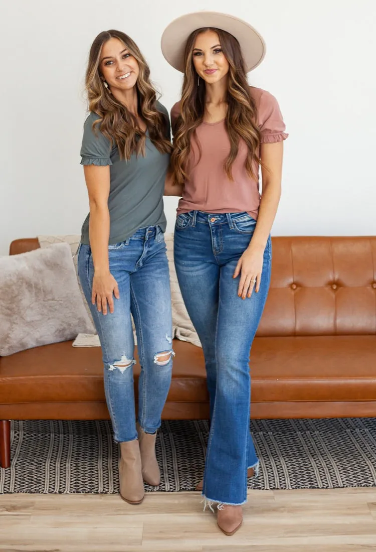 V Neck Ruffle Edge Top in Rose