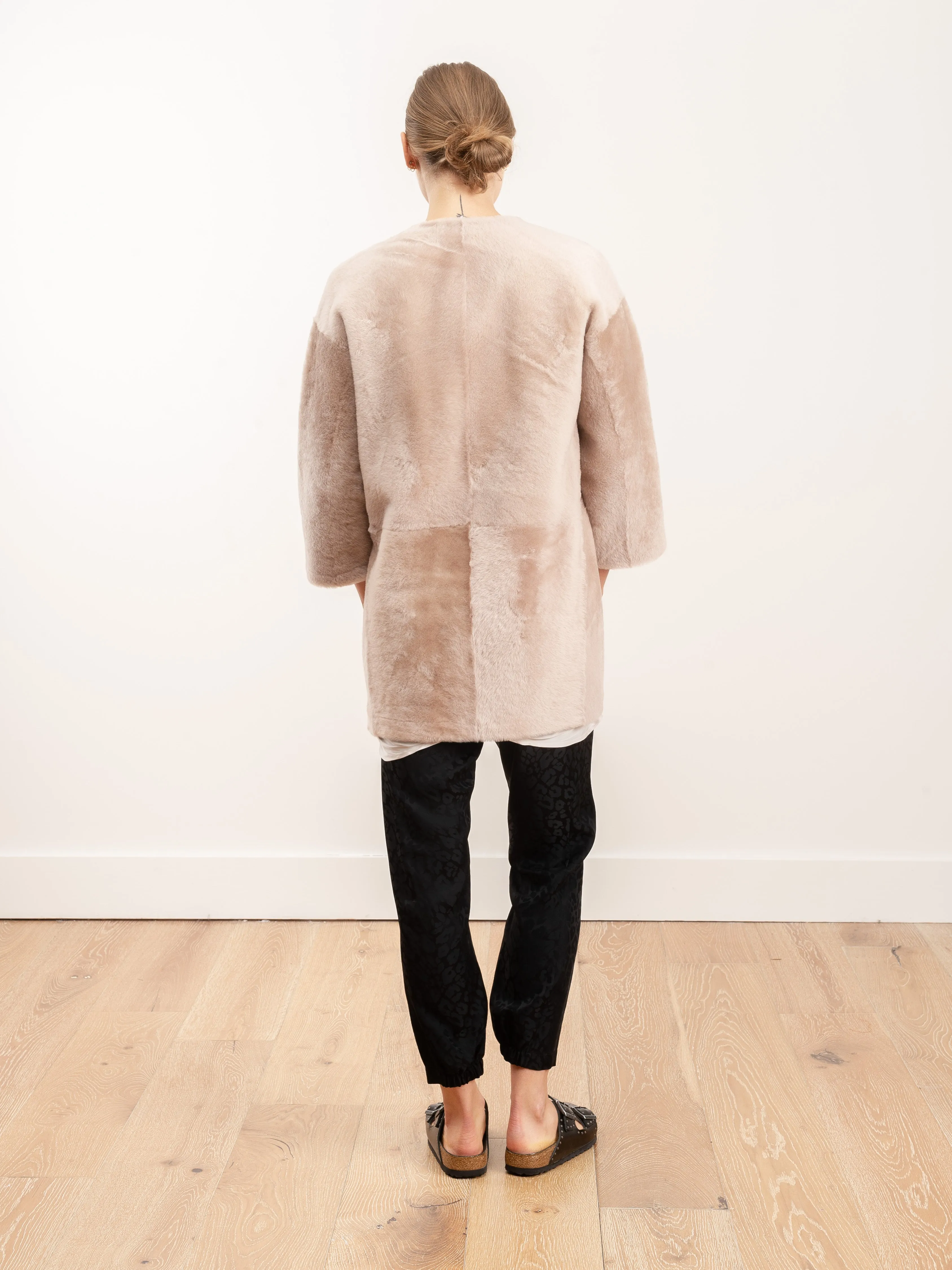 v-neck shearling cardigan - chalk pink