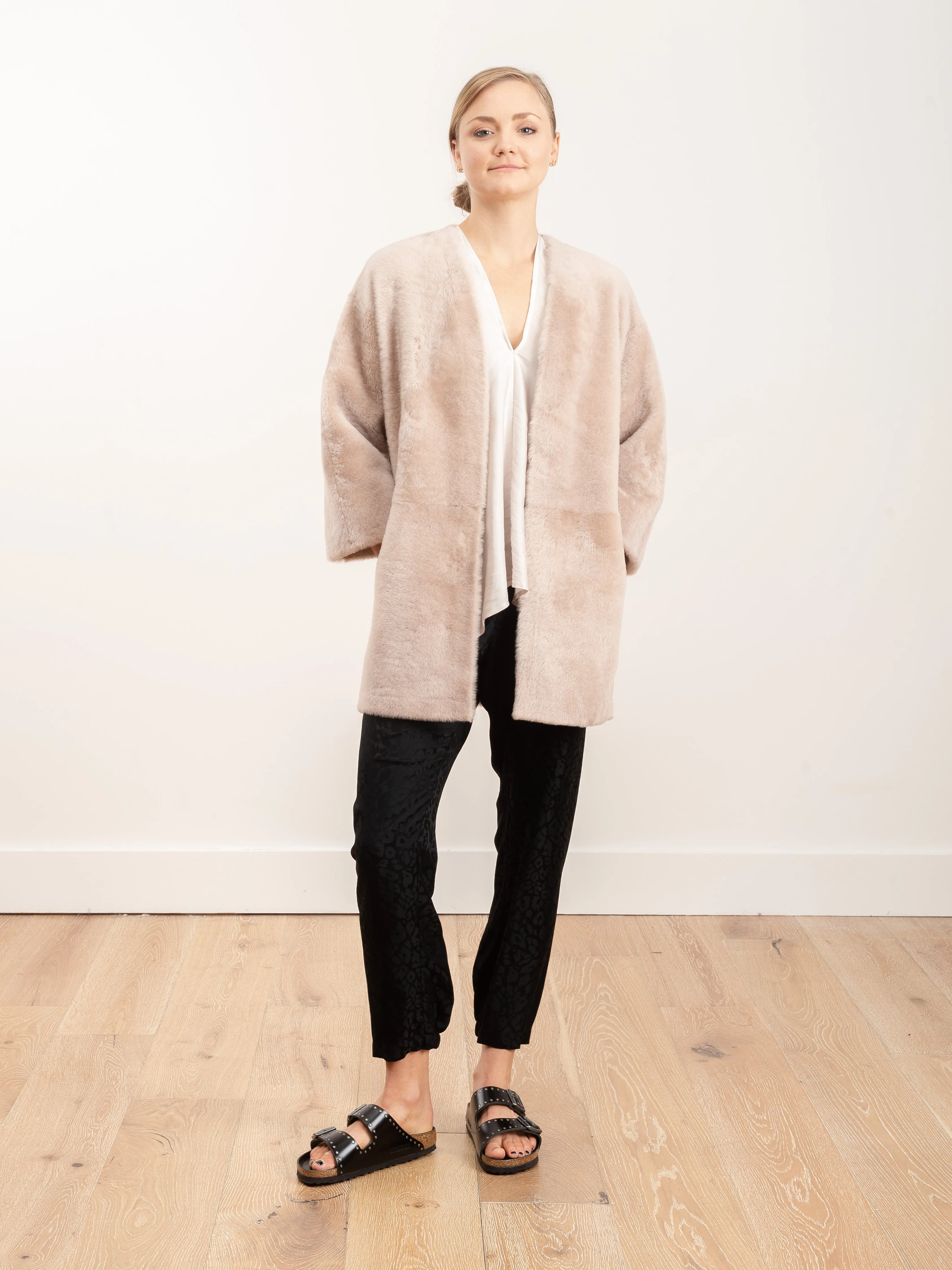 v-neck shearling cardigan - chalk pink