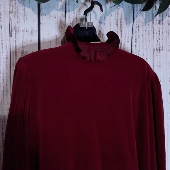 Velour ruby red maxi lounger house dress w ruffles