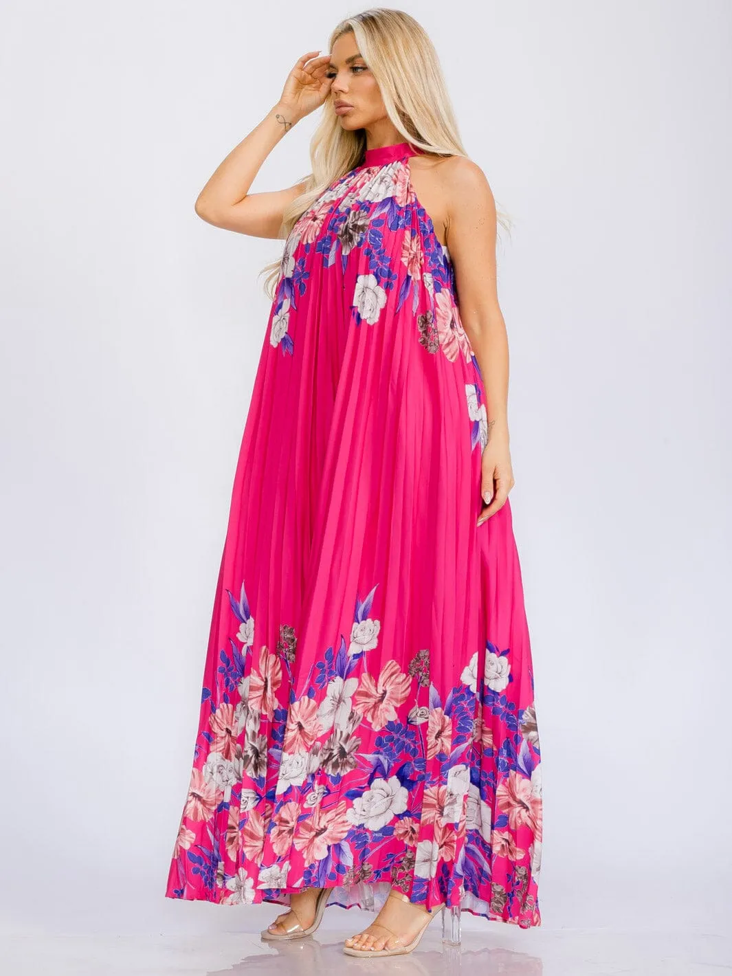 WOMEN'S SLEEVELESS HALTER NECK PLEATED FLORAL MAXI