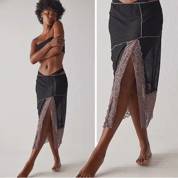XS, S, M - FREE PEOPLE INTIMATELY Into You Half Column Slip Pink Black Lace NWOT